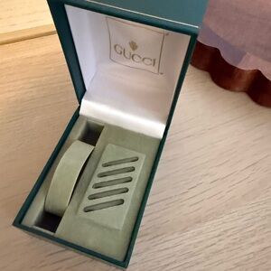 Gucci watch BOX ONLY - NO BEZELS OR WATCH.